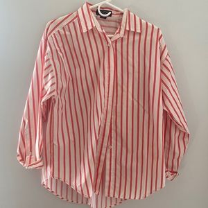 Women’s Coral and White Stripped Short Sleeve shirt: Women’s Large